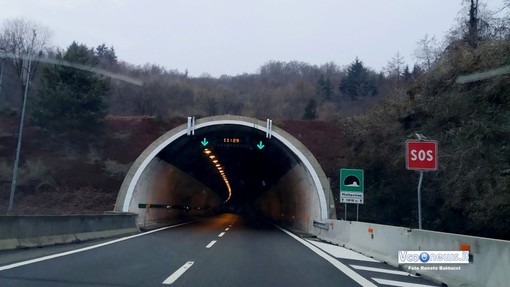 Lavori nelle gallerie della A26, due tratti chiusi in orario notturno