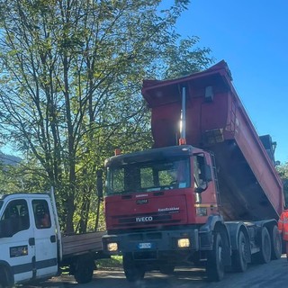 Asfaltature in corso a Casale Corte Cerro