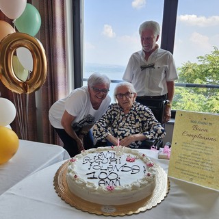 Belgirate, Iolanda Bertone festeggia i 100 anni