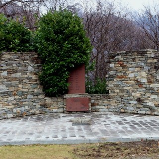 Foto: il cippo al Cortavolo di Megolo