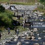 Foto: una gara di pesca nel torrente Ovesca a Villadossola