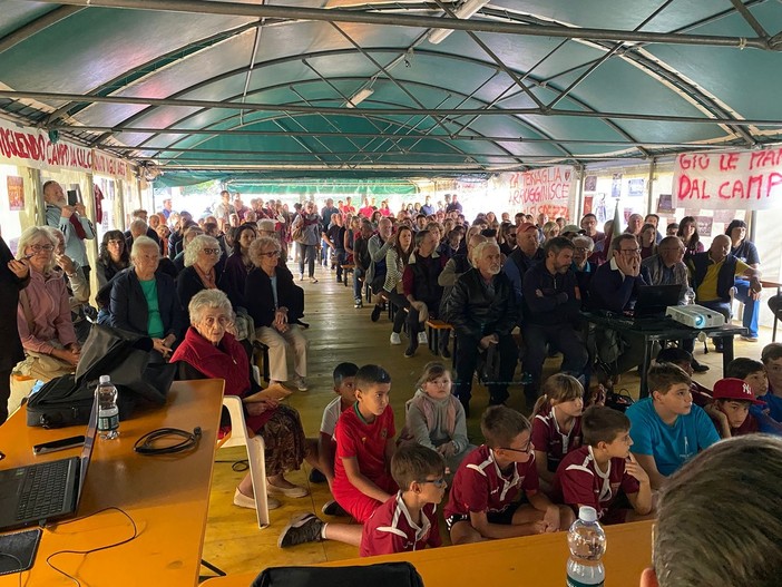 Agrano riavrà il suo campo sportivo grazie alla sollevazione popolare FOTO