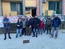 “Noi i Rom qui non li vogliamo”: la protesta dei residenti di via Verta