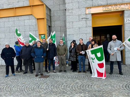 Presidio del Pd per la sanità pubblica: &quot;La Regione ha abbandonato il territorio&quot; FOTO