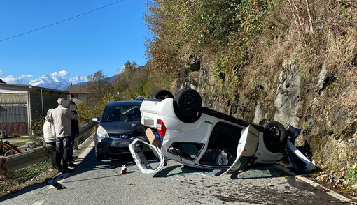 Scontro tra due auto a Malesco: lievi traumi per i coinvolti