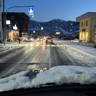 Neve e polemiche per le strade disastrate. Eppure non siamo una località marittima.... FOTO e VIDEO