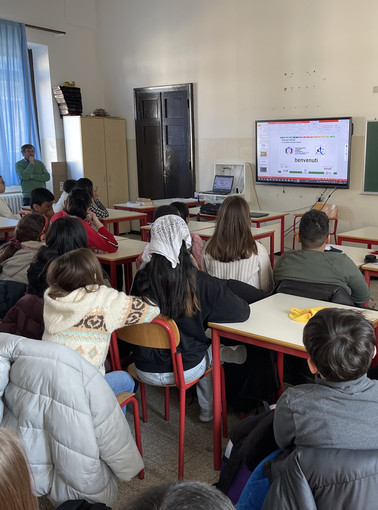 L'olimpionica Guidina Dal Sasso in cattedra per promuovere gli sport invernali a scuola