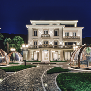 Al Boutique Hotel Stresa una cena stellata a sostegno della Casa del Fiore