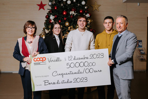 Nova Coop assegna borse di studio ai figli dei dipendenti: premiati sette studenti del Vco