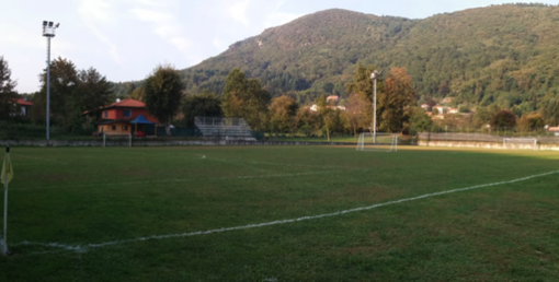 Scontro tra la comunità di Agrano e l'amministrazione sul campo sportivo