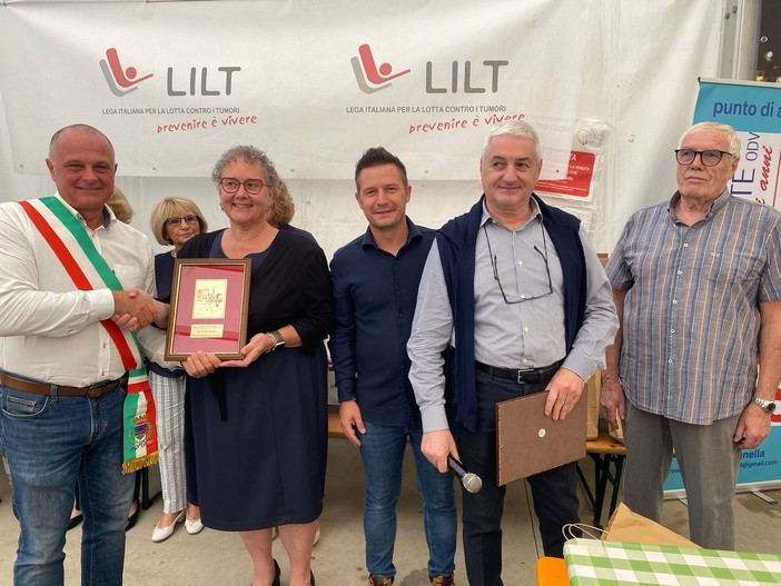 Fausto Melloni premiato con il Francobollo d'oro