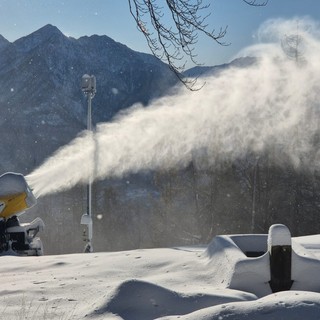 La neve è arrivata: Domobianca365 al lavoro per l'apertura della stagione FOTO