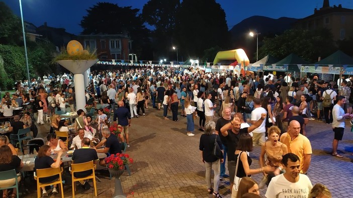 In migliaia alla tre giorni del Pizza Festival di Omegna