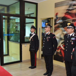 Il comandante interregionale dei carabinieri Riccardo Galletta in visita al comando provinciale di Verbania