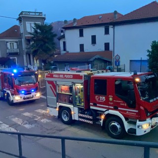 A fuoco il tetto di una casa a Nonio FOTO