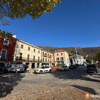 Mergozzo si veste a festa con i mercatini del lungolago