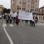 &quot;Non una di meno&quot;, a Intra il corteo contro la violenza di genere FOTO