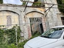 Foto: l'ex scuderie davanti a Villa Giulia a Pallanza (nella foto),