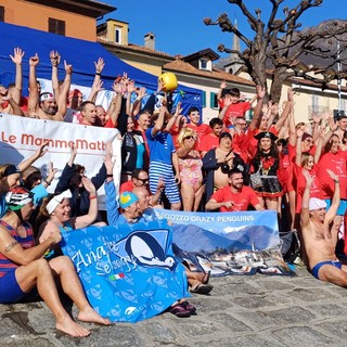 Torna a Mergozzo il tradizionale tuffo nelle gelide acque del lago