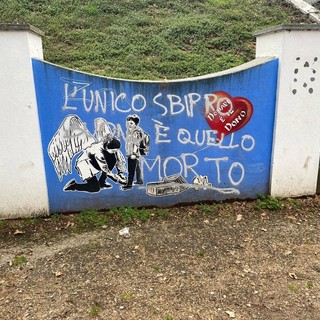 Tre mesi fa gli atti vandalici al Parco Maulini, ma i graffiti non sono mai stati rimossi