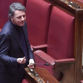 Caro bollette, Renzi “Arriva stangata, Meloni si volta dall’altra parte”