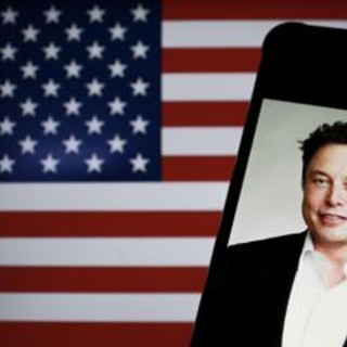 Elon Musk da record, il suo patrimonio supera i 400 miliardi dollari