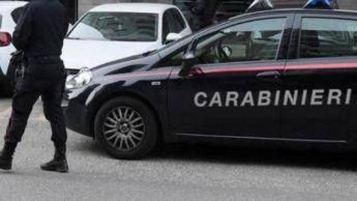 Cosenza, fratellini maltrattati: arrestato il compagno della madre